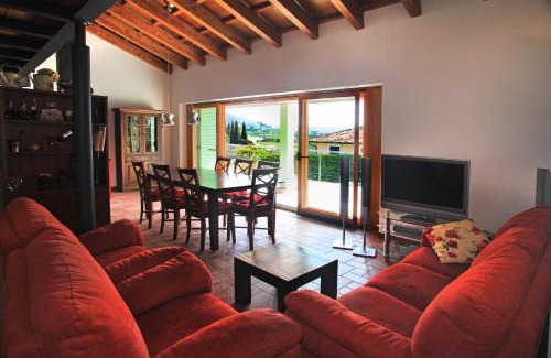 Piran Villa | Spacious Villa in Parecag with a Swimming Pool