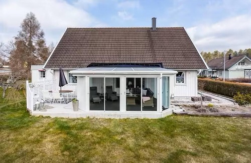 Fellingsbro Villa | Spacious villa in quiet area