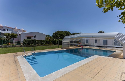 Areias de Sao Joao Villa | Spacious Villa "Morena" with Wi-Fi, Garden, Terrace, Balcony & Pool