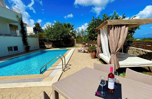 Tragaki Villa | Spacious villa with panoramic sea views and private pool