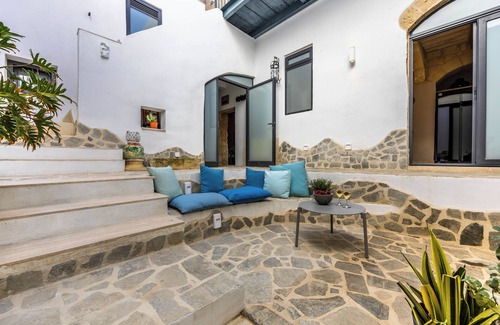 Zebbug House | Spacious Villa Zaffir- Heated Pool & Fireplace