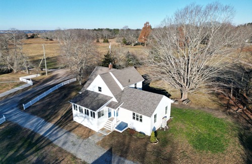 Old Lyme House | Spacious Waterfront 4-bedroom Newly Renovated Private Home in Charming Old Lyme