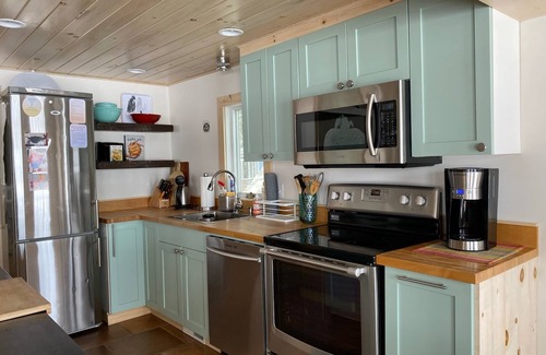 Otis House | Spacious waterfront Berkshire home family private get-away