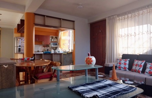 Cusco Apartment | Spacious well-lit apartment with hydromassage