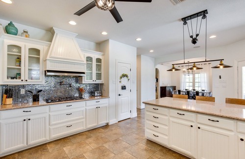 Wills Point Villa | Spacious Wills Point Retreat w/Pool & Pond!