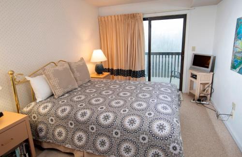 Ludlow Apartment | Spacious Winterplace 2 Br Condo- Okemo condo