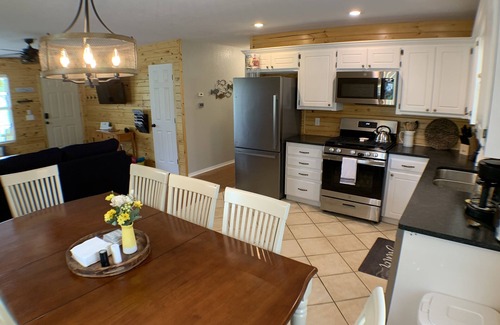 Canadian Cottage | Spacious Yard - Bunk Shed - Private Dock - Neighborhood Boat Ramp