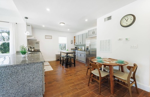 Braintree House | Spaciously Convenient Lake House 4 BR, 2 BA, 8 ppl