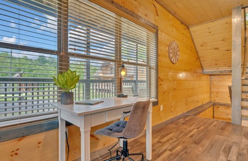 Sevierville Cabin | SpaciousWrapAroundDecks/Sleeps20