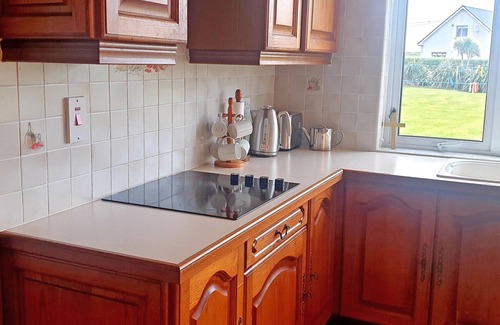 Breaffy South Apartment | Spanish Point El Martins Holiday Home