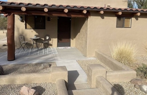 Wickenburg Apartment | Spanish style casita on horse property in the heart of Wickenburg