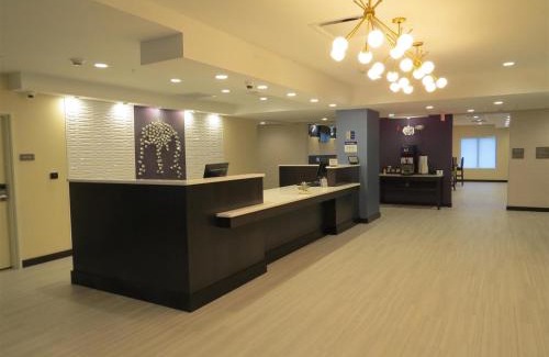 Erie Hotel | Spark by Hilton Erie