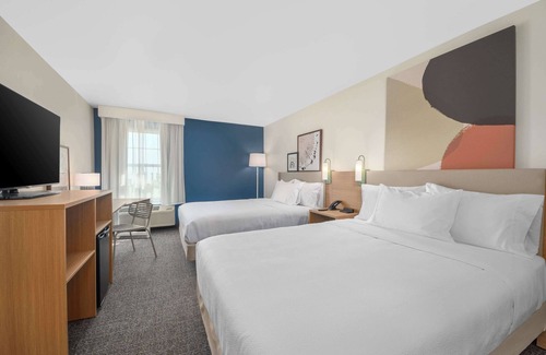 Minot Hotel | Spark by Hilton Minot