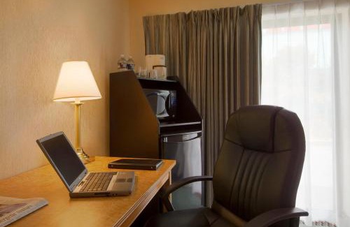 Durham Region Hotel | Spark by Hilton Oshawa