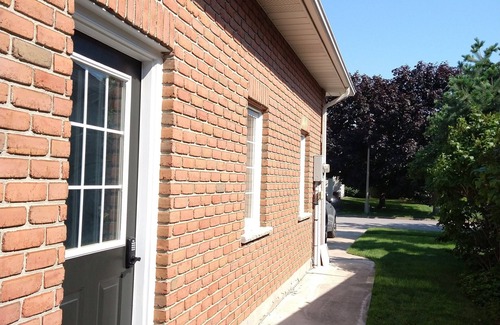 Historic Old Town House | Sparkle Clean, Rain-fall Spa feature Shower head!