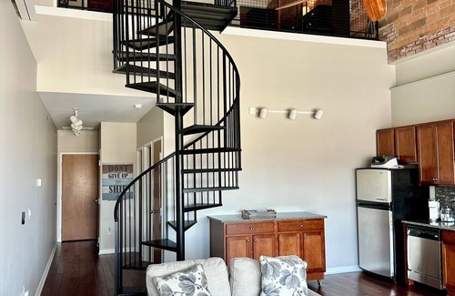 Sandusky Condo | Sparkling clean, family friendly condo right on the water! Cedar Point View!