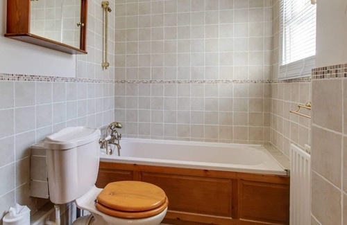Swanage House | Sparrow Cottage in the beautiful Swanage