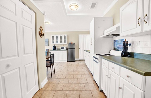 Lynn Haven House | Sparrow