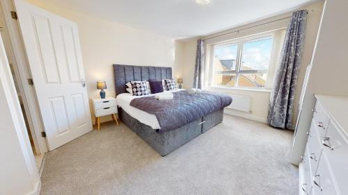 Patchway House | Sparrowbill House by Cliftonvalley Apartments