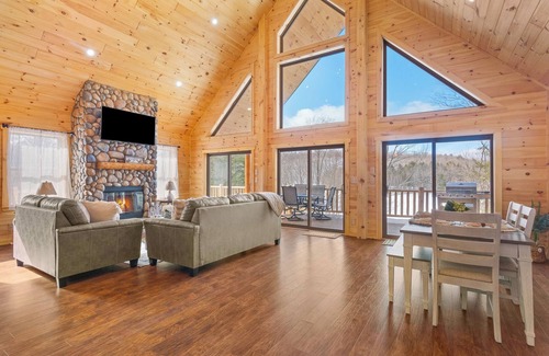 Schenevus Cabin | Sparrowhawk Lake Log Estate With Firepit Lakefront