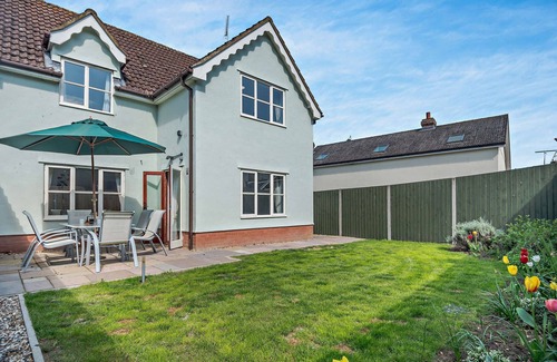 Martlesham Heath House | Sparrows Nest, Woodbridge