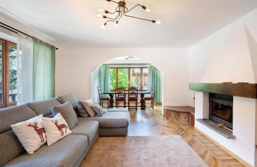 Courmayeur Apartment | Spazioso Appartamento a Courmayeur