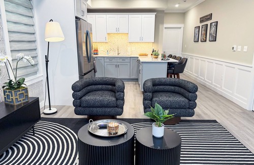 Portsmouth Apartment | Speakeasy Vibe ~ Luxe 1BR ~ <2min walk to MKT SQ