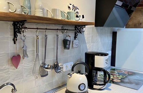 Grosefehn Apartment | Special break for two in East Friesland, fenced garden & terrace
