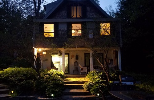 Unity House | Special Country Luxury Waterfront Home on CleanWarm Crescent Lake, SunapeeRegion