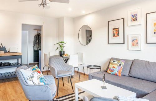 Gundeldingen Apartment | Special PICCO PICASSO Apartment Basel, Bahnhof Grossbasel 10-STAR