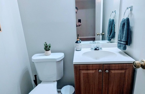 Calhoun House | Special rates thru Feb! 2BR Retreat