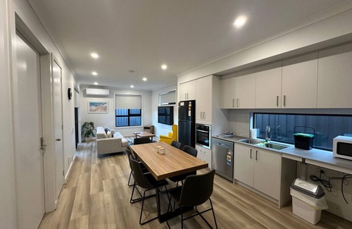 Beveridge House | Special Retreat-Beveridge