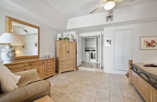 Isles of Capri Condo | Special Savings January 2024 31 days minimum!