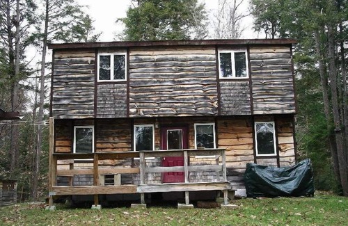 Rome Cabin | Special Secluded Cottage 3 Min Walk to Long Pond; ALL YEAR