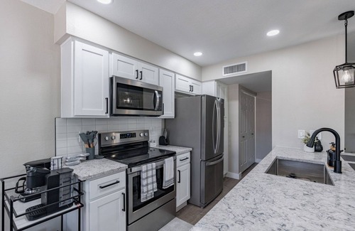 The Lakes Condo | *Special*SundevilStay⁓Pool⁓Near ASU~Tempe~Location