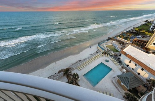 Bridgeport Heights Condo | Spectacular Large Beachfront 3BR/3B 8th FL Condo w/Ocean/River Views & Amenities