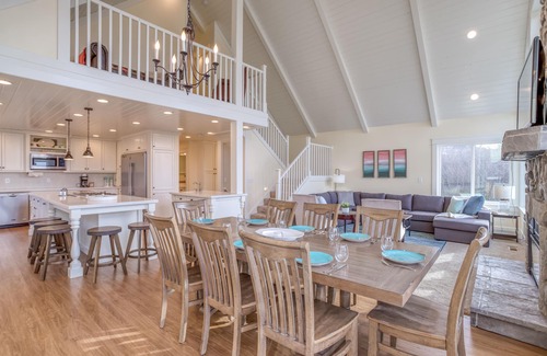 Tillamook House | Spectacular 3-acre Property w/Ocean Views, Fire Pit and Play Structure