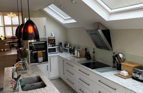 Brent House | Spectacular 4 bed, 3 en suite, open plan house in heart of vibrant Kensal Rise.
