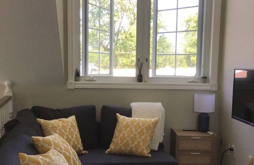 Turkey Point House | Spectacular 4-season home, seconds from the beach. (Pet friendly!).