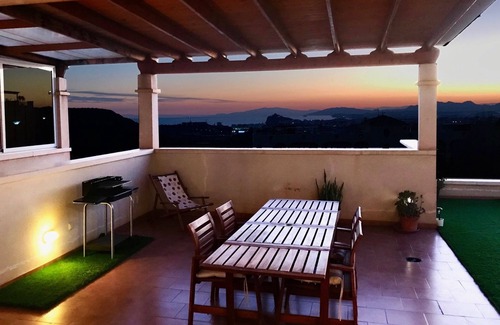 Los Geraeos Apartment | Spectacular apartment with sea views. WIFI. SmartTV 58”