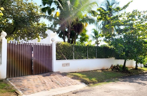Melgar House | Spectacular Finca House with pool, WI FI and AC