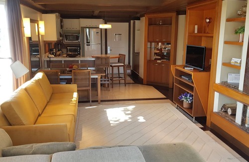 Canela Apartment | Spectacular Flat in Mountain Villa - Lage de Pedra