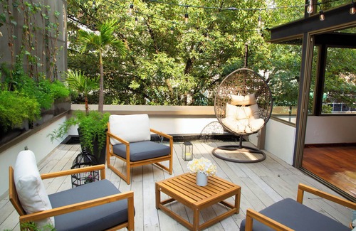 Granada House | Spectacular house in the heart of Polanco with with terrace and garden