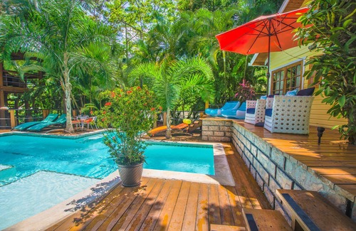 Antoneys Cay House | SPECTACULAR JUNGLE CANOPY TREE HOUSE WITH WATERFALL POOL & GYM!