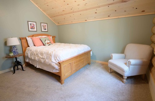 Island Park Cabin | Spectacular Log Lodge near Yellowstone on Private Island 600 feet to lake access