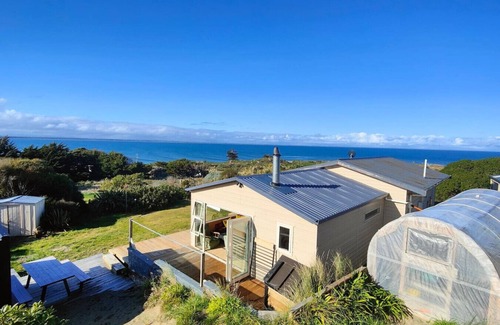 Riverton Apartment | Spectacular Moana Views