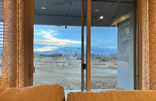 Grand Junction House | Spectacular Mesa view 3 room home