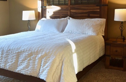 Salida House | Spectacular mountain views on Little Cotchetopa Creek