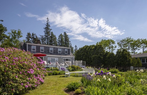 Saint George House | Spectacular Ocean Front home with 3 bedrooms, 2.5 bathrooms, Hot Tub