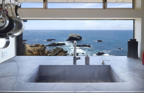 Jenner House | Spectacular Ocean Front Home-Sonoma Coast Timber Cove Jenner-Five Star Reviews